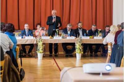 Zástupci mikroregionů diskutovali s hejtmanstvím na Kostelecku