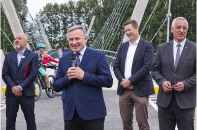 Cyklostezka Bečva má novou lávku a další kilometry navíc