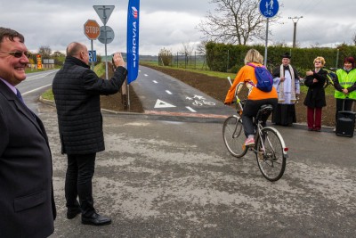 Slavnostní otevření Stezky pro cyklisty a chodce se společným provozem Hustopeče nad Bečvou – Milotice nad Bečvou