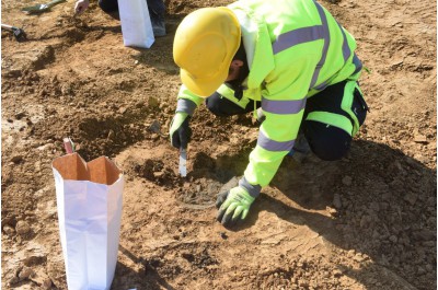 Archeologové odhalili nové pohřebiště. Nebožtíci byli ozdobeni šperky     Foto: ACO