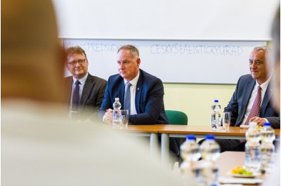 Ministr školství Petr Gazdík v Olomouci. Potkal se s učiteli i krajskými radními