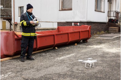 Cvičení na hranicích: havárie cisterny a drony v akci