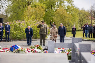 Zástupci kraje si připomněli tragédie konce druhé světové války a Den vítězství