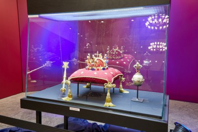 Vlastivědné muzeum v Olomouci opět otevřelo výstavu korunovačních klenotů