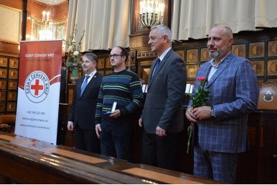 Dárci krve převzali v Prostějově medaile za pravidelné odběry
