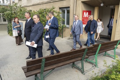 Olomoucký kraj navštívila vláda. Řešila dopravu, sucho i kůrovce