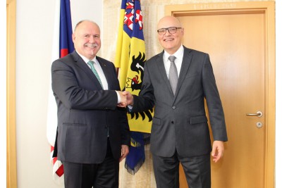 Hejtman Ladislav Okleštěk jednal se švýcarským velvyslancem