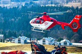 Nosiče na svážení raněných a kurzy resuscitace, kraj podpoří horské záchranáře