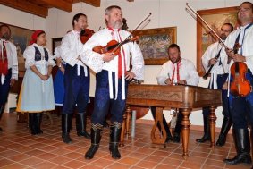 Na vrcholu Soláně se setkají folklorní soubory