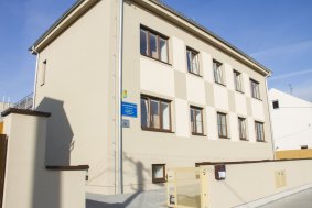 Hejtman Rozbořil otevřel zrekonstruovaný dům seniorů v Náměšti na Hané