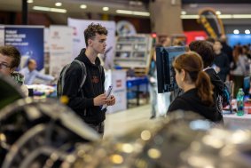 Burza práce a vzdělávání v Olomouci nabídla přednášky i poradenství