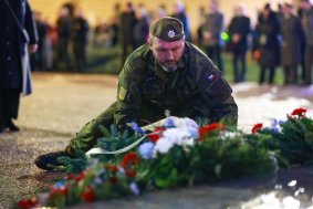 Pocta zakladatelům první republiky. U pomníku T. G. Masaryka v Olomouci