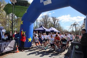 Junioři v týmech pokořili maratonskou trasu