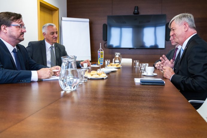 Hejtman Josef Suchánek se setkal s českým velvyslancem v Chorvatsku