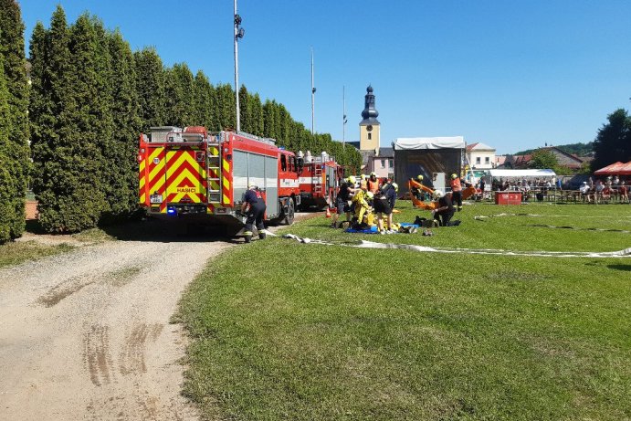 V Lošticích slavili 130 let od založení sboru dobrovolných hasičů; foto: SDH Loštice