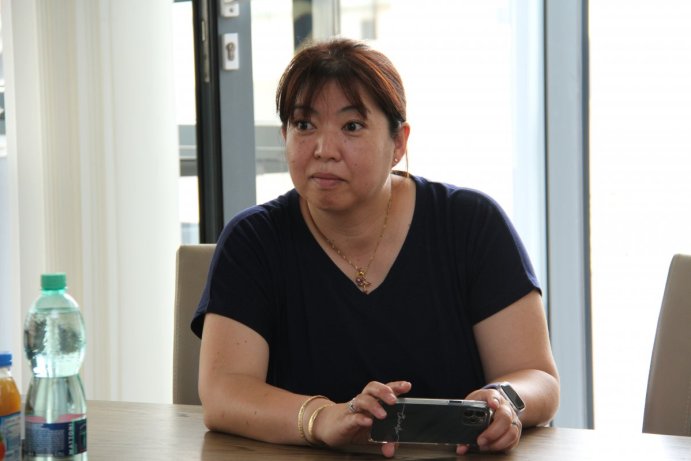 Juniorský šampion Japonska ve sportovní střelbě navštívil sídlo úřadu