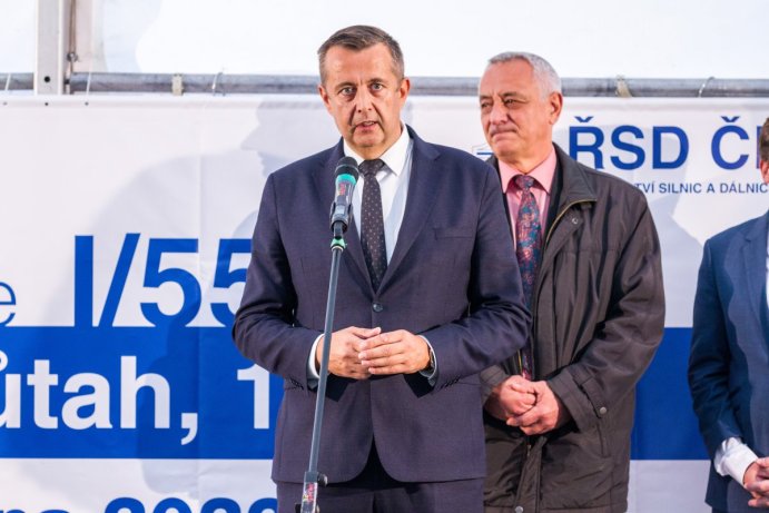 V Přerově se otevřel nový úsek průtahu městem. Pomůže dopravě	