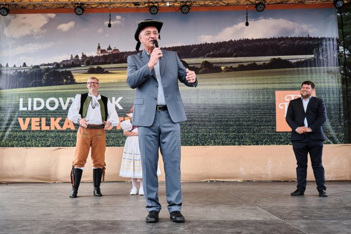 Festival Lidový rok nabídl tradiční folklórní hudbu, kroje, zvyky a obyčeje