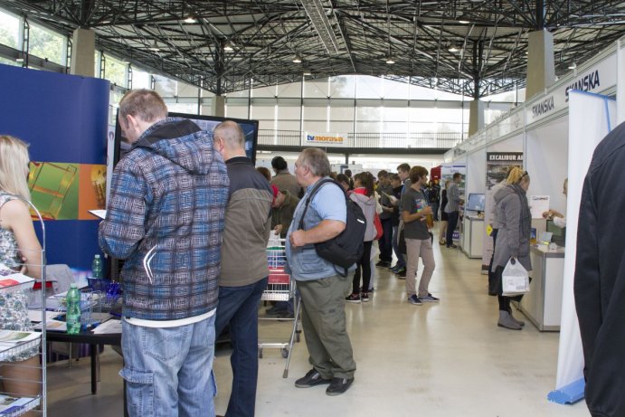 První Burza práce a vzdělání už dnes v Olomouci
