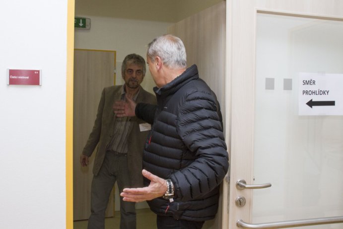 Hejtman Rozbořil otevřel zrekonstruovaný dům seniorů v Náměšti na Hané
