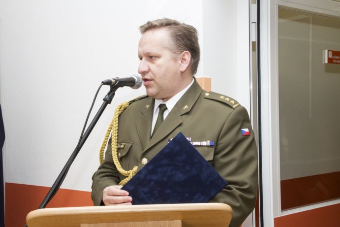 Dětské oddělení, které se bude komplexně zabývat následnou intenzivní péčí, dnes slavnostně otevřeli ve Vojenské nemocnici v Olomouci. Specializované pracoviště je jediné svého druhu v České republice.