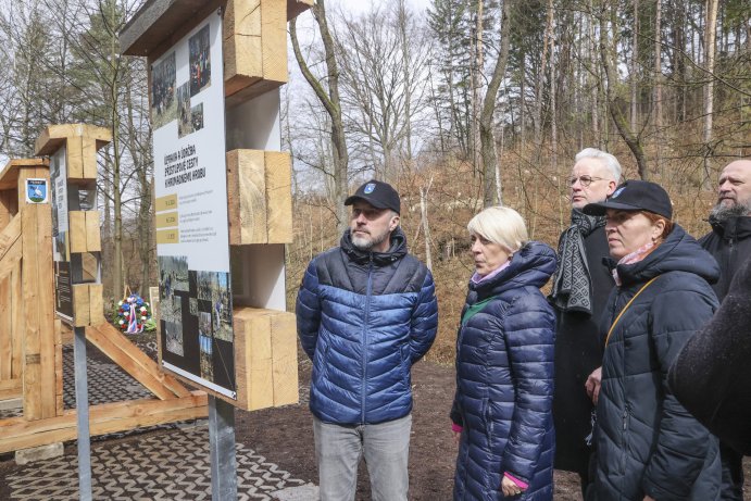 Zástupci kraje si připomněli 80. výročí bratrušovské tragédie