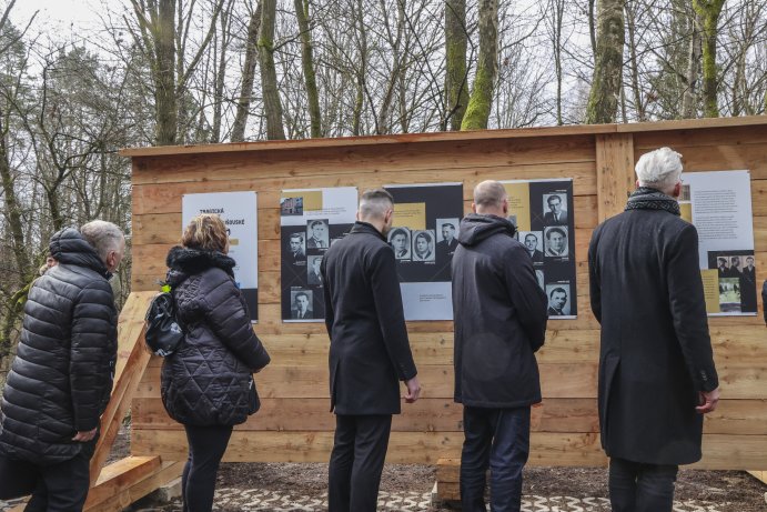 Zástupci kraje si připomněli 80. výročí bratrušovské tragédie