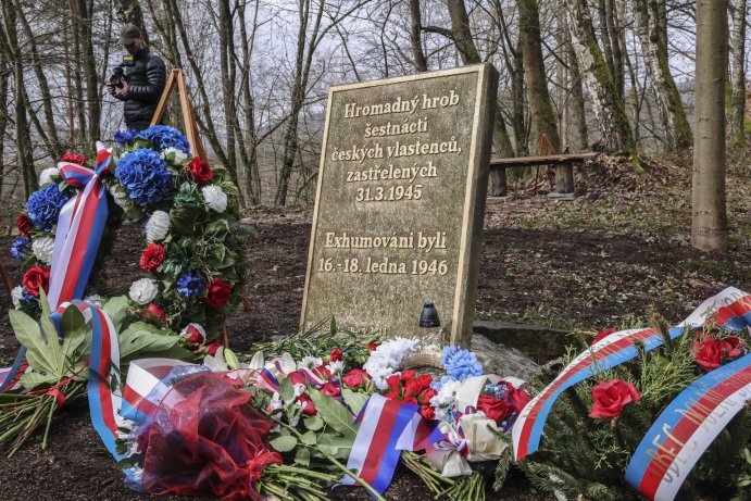 Zástupci kraje si připomněli 80. výročí bratrušovské tragédie