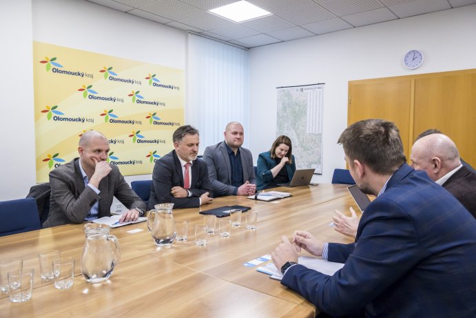 Posílení spolupráce. Kraj jednal se Svazem průmyslu a dopravy