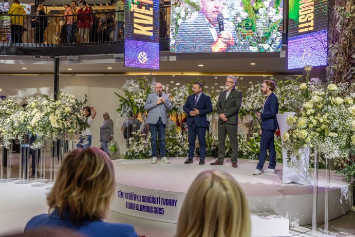 Jarní Flora Olomouc otevřela své brány. Hlavní expozici tvoří Paralelní květy