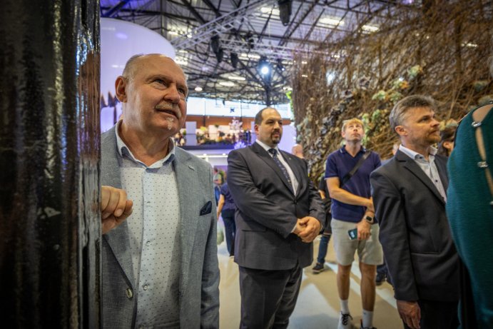 Jarní Flora Olomouc otevřela své brány. Hlavní expozici tvoří Paralelní květy
