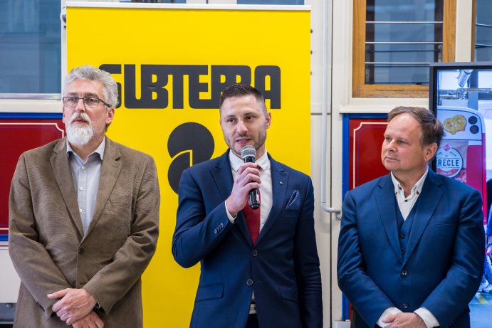 Nová Ulice v novém kabátě. Tramvajová trať je po rekonstrukci
