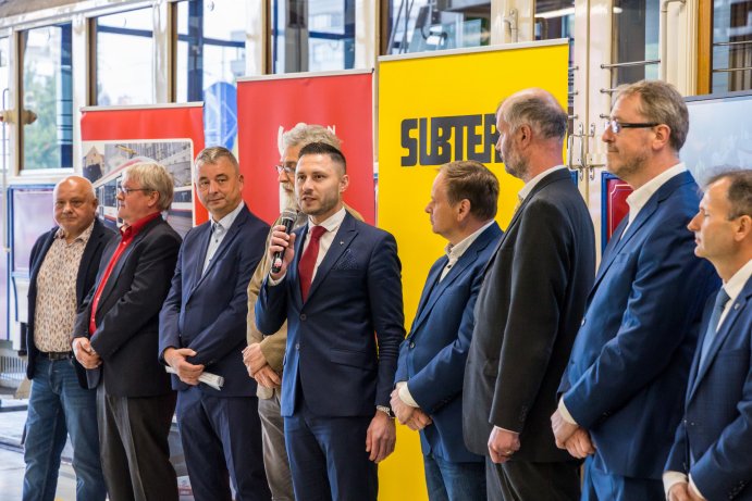 Nová Ulice v novém kabátě. Tramvajová trať je po rekonstrukci