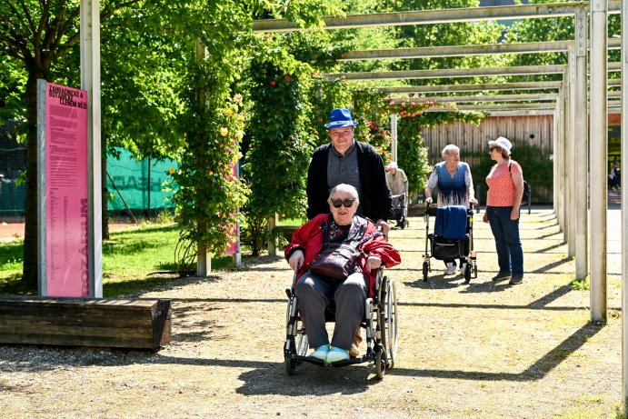 Rozárium spojilo generace v rámci iniciativy Olivie