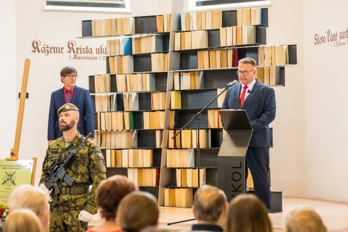 Pietní akt v Olomouci připomněl vpád vojsk Varšavské smlouvy