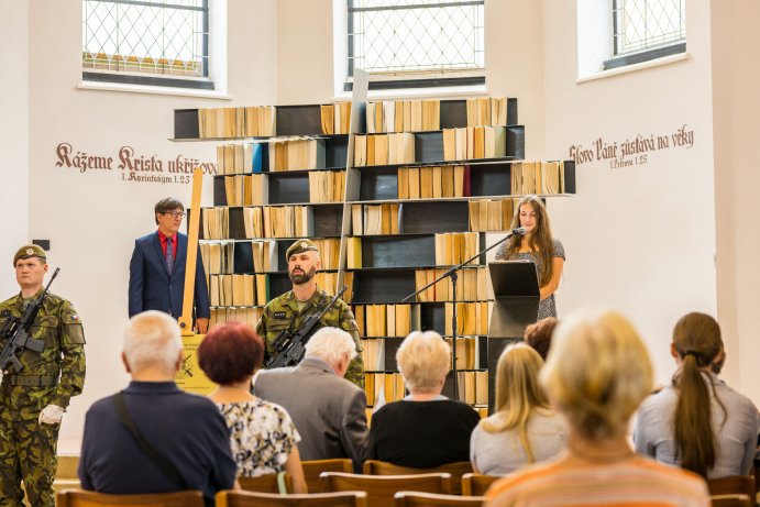 Pietní akt v Olomouci připomněl vpád vojsk Varšavské smlouvy