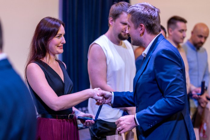 Dárci krve obdrželi stříbrné medaile profesora Jánského