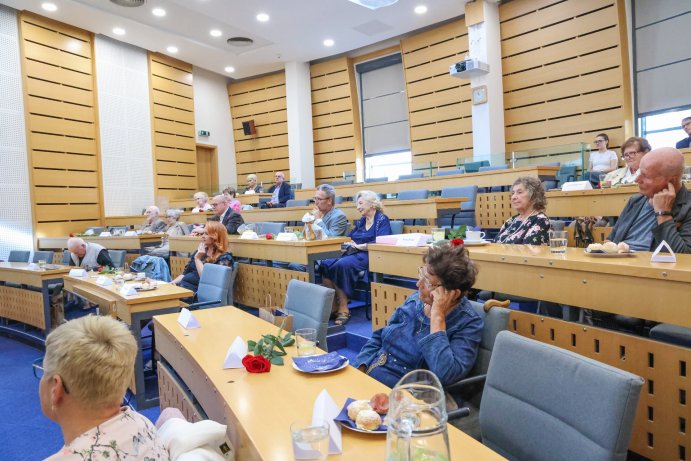 Hejtman se setkal s oběťmi nacistického režimu