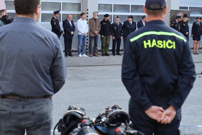 Hasiči v Olomouci získali nové garáže