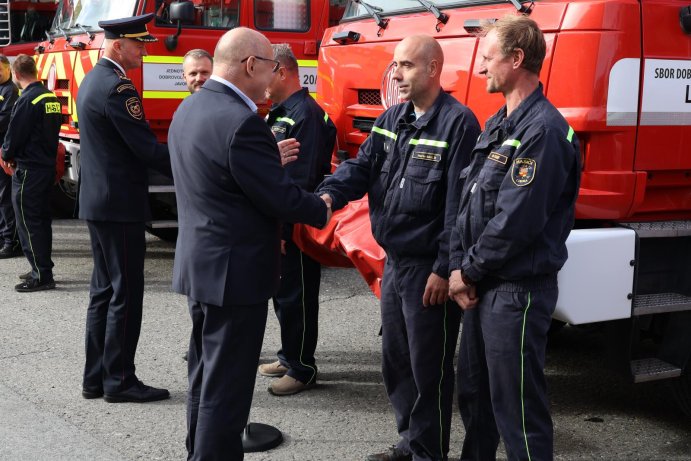 Hasiči v Olomouci získali nové garáže