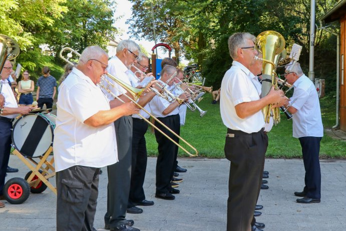 Dobrovolní hasiči v Třebčíně získali novou cisternu