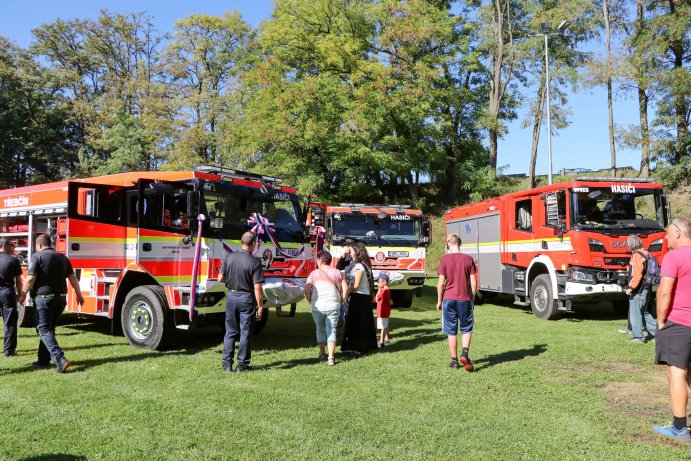 Dobrovolní hasiči v Třebčíně získali novou cisternu