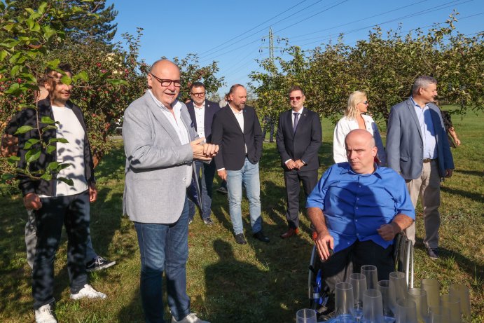 Strom přátelství symbolicky stvrdil spolupráci Olomouckého a Trnavského kraje