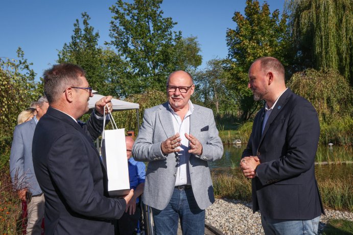 Strom přátelství symbolicky stvrdil spolupráci Olomouckého a Trnavského kraje