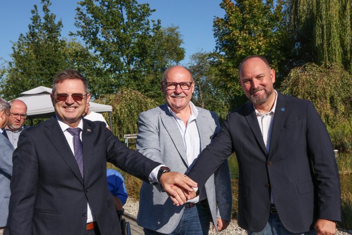 Strom přátelství symbolicky stvrdil spolupráci Olomouckého a Trnavského kraje