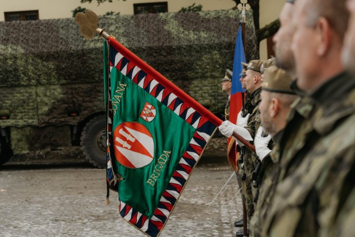  Slavnostní žehnání bojového praporu 7. mechanizované brigády
