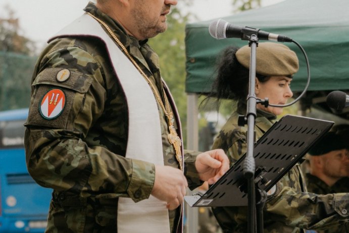  Slavnostní žehnání bojového praporu 7. mechanizované brigády
