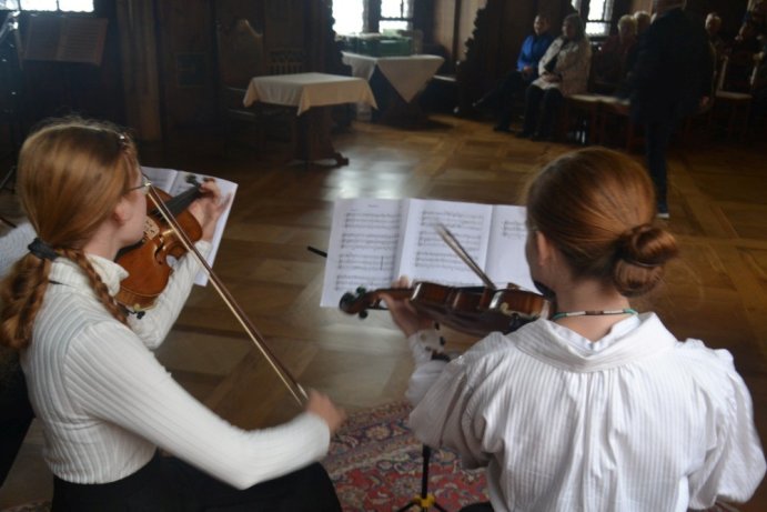  Jsou přáteli hradu Bouzov. Už pětatřicet let
