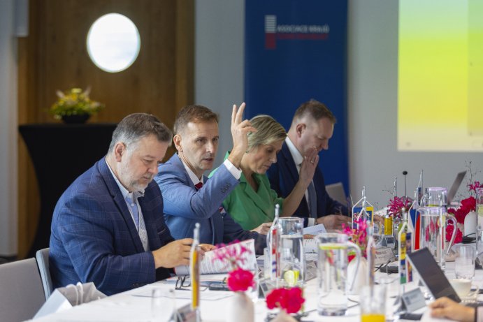 25 let od vzniku krajů. Výročí připomnělo setkání ve Zlíně