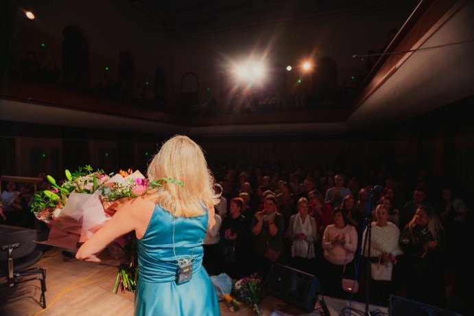  Benefice pro hospic na Svatém Kopečku. Vystoupila Leona Machálková